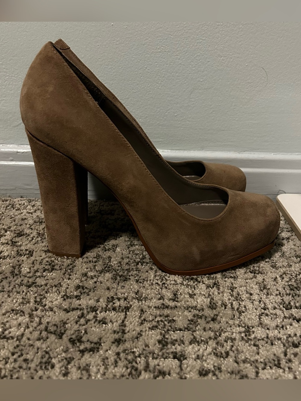 Steve Madden Taupe Suede Sarrina Block Platform Pumps Size 10